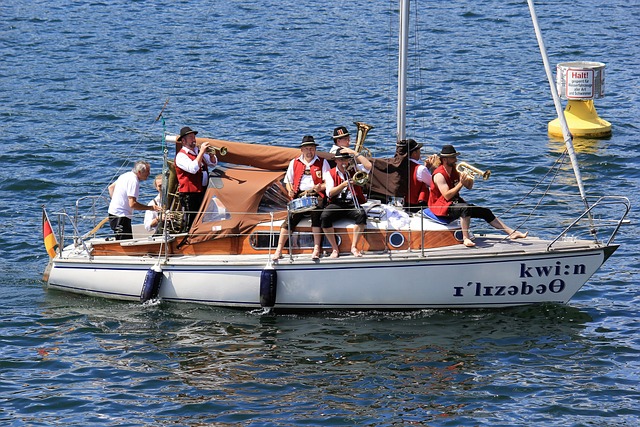 竞争中游刃 竞争中游刃